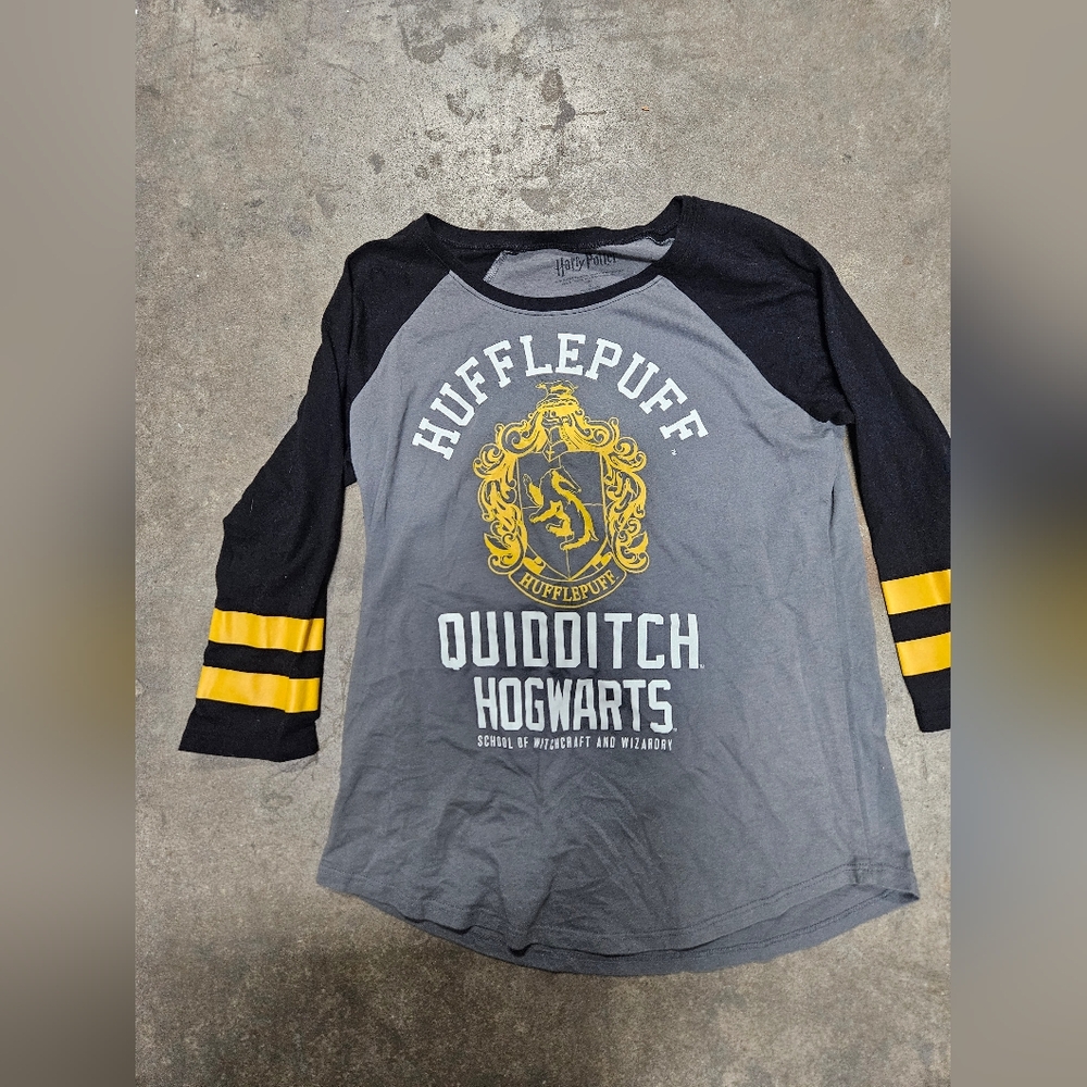 Harry Potter Huffelpuff Quidditch Shirt Size Medium